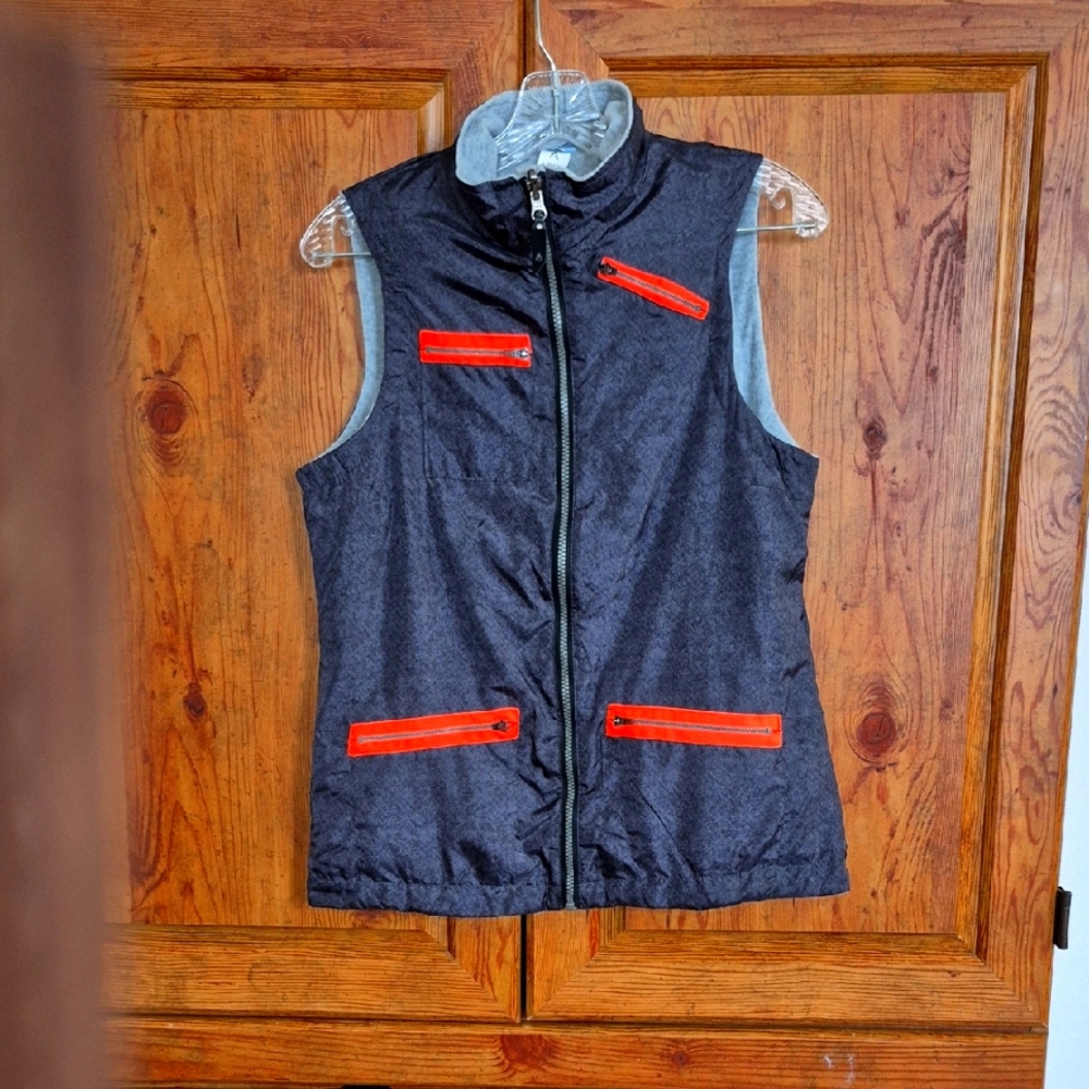 Womens Antigua Reversible Vest Small